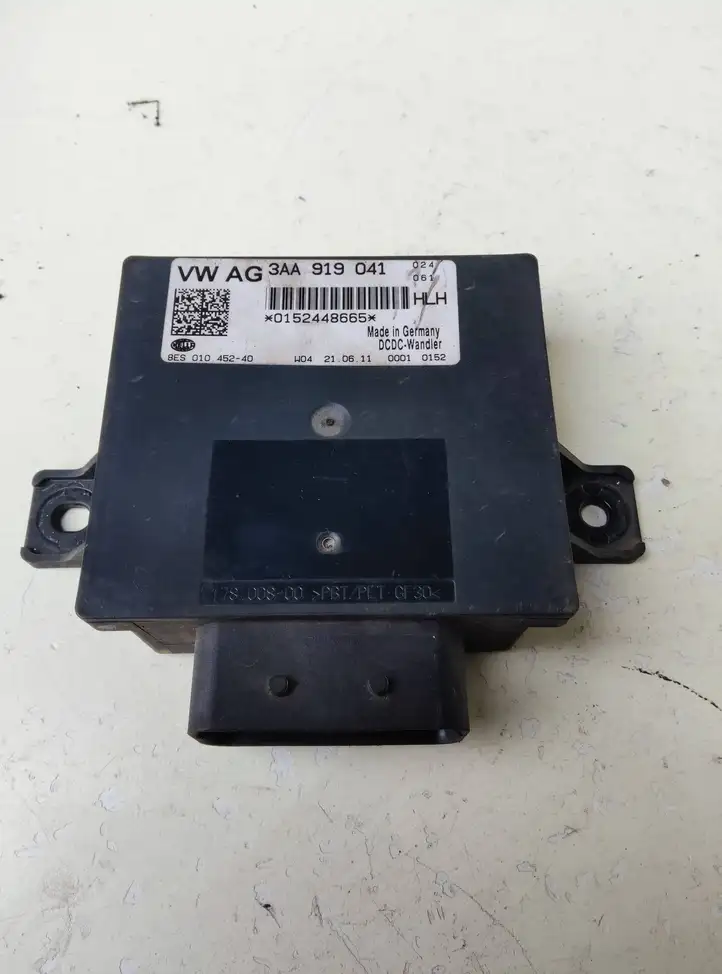 Volkswagen PASSAT B7 (2011 - 2014)  3AA919041 Блок управления питанием