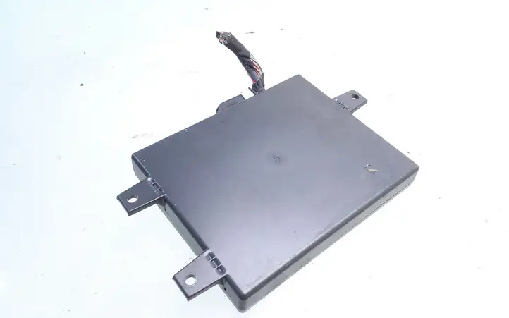 Volkswagen PASSAT B6 (2005 - 2010) 3C0035729E Блок GSM — фото 2