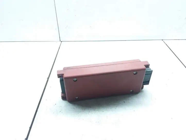 Volkswagen PASSAT B5 (1997 - 2000) 8D0862335B Блок GSM — фото 2