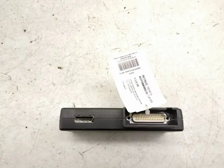 Mercedes-Benz C W203 (2000 - 2007)   Блок управление GSM