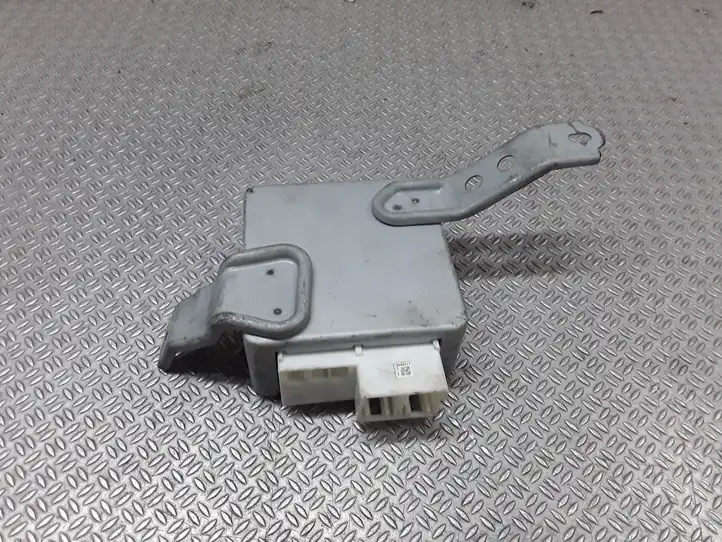 Toyota Yaris (1999 - 2003)  896500D030 Блок управления усилителя руля