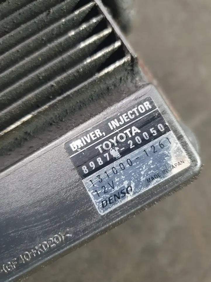 Toyota Corolla Verso AR10 (2004 - 2009) 8987120050 Блок управления форсунками — фото 4