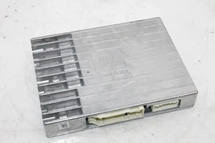 Toyota Prius+ (ZVW40) (2011 - 2018) 862800W831 Блок Hi-Fi аудиосистемы — фото 3