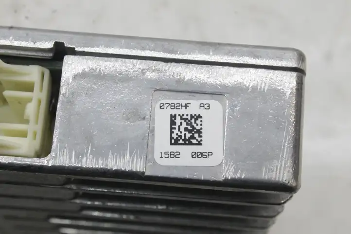 Toyota Prius+ (ZVW40) (2011 - 2018) 862800W831 Блок Hi-Fi аудиосистемы — фото 7