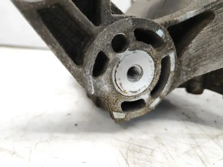 Suzuki SX4 (2006 - 2009) 55195377 Кронштейн топливного насоса — фото 4