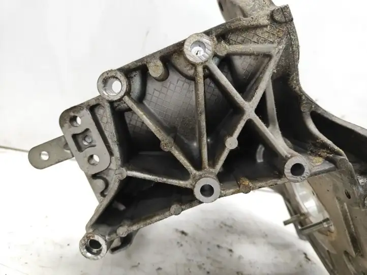 Suzuki SX4 (2006 - 2009) 55195377 Кронштейн топливного насоса — фото 6