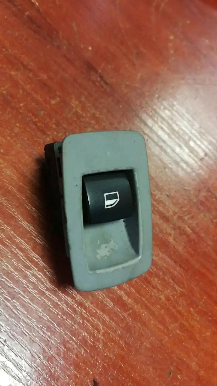 BMW 3 E90 E91 (2005 - 2012) 6945875 Кнопка стеклоподъемников — фото 1