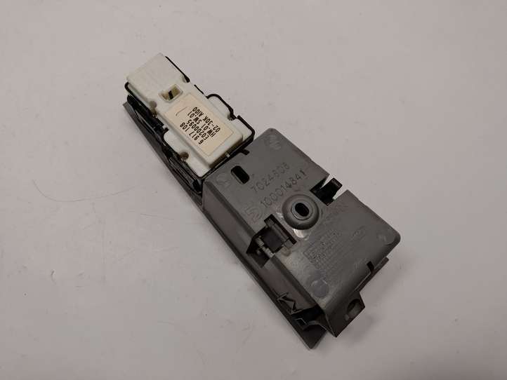 BMW 7 E65 E66 (2001 - 2008)  6917108 Кнопка стеклоподъемников