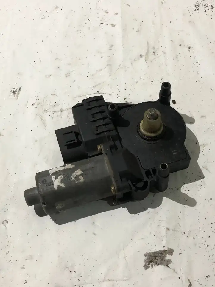 Audi A6 Allroad C5 (2000 - 2006) 102857XXX Стеклоподъемник задней двери — фото 1
