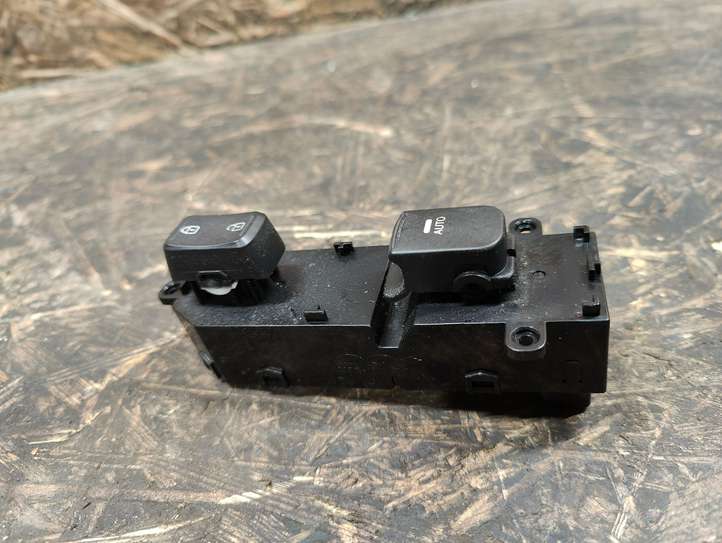 Kia Optima (2010 - 2013)  935752T010 Кнопка стеклоподъемников