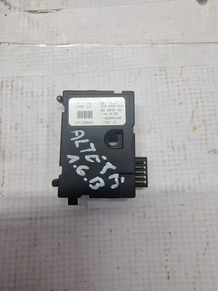 Seat Altea (2004 - 2009) 1K0959654 Датчик угла поворота руля — фото 1