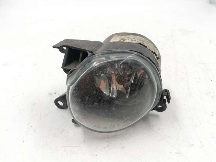 Audi A4 (1999 - 2001)  8D0941700B Передняя противотуманная фара