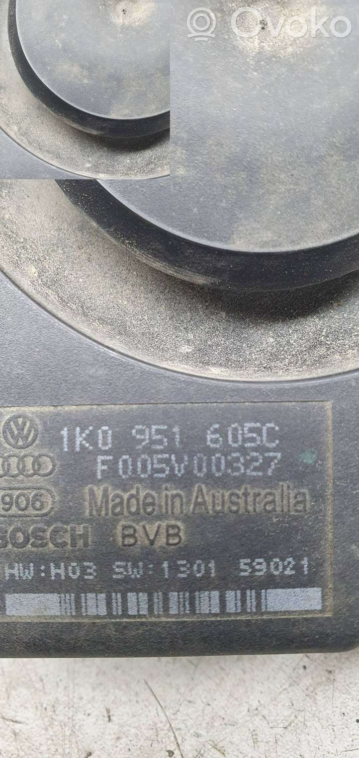 Volkswagen PASSAT B6 (2005 - 2010)  1K0951605C Сирена сигнализации