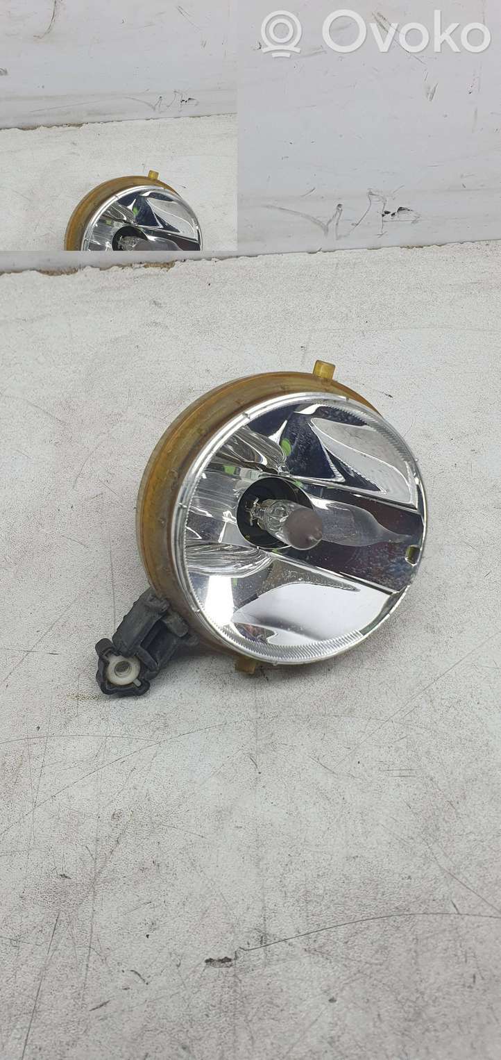 Volkswagen PASSAT B6 (2005 - 2010)  271181 Передняя противотуманная фара