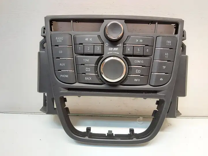 Opel Meriva B (2010 - 2014) 13346041 Магнитола / мультимедийная система — фото 1