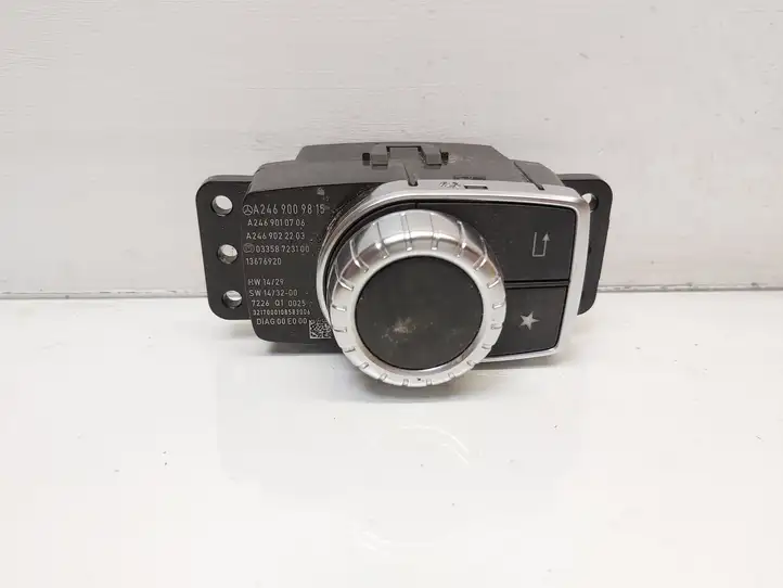Mercedes-Benz CLA C117,X117,W117 (2013 - 2019) A2469009815 Мултифункционный включатель управления / ручка — фото 1