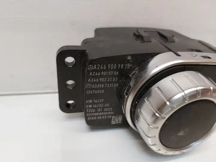 Mercedes-Benz CLA C117,X117,W117 (2013 - 2019) A2469009815 Мултифункционный включатель управления / ручка — фото 3