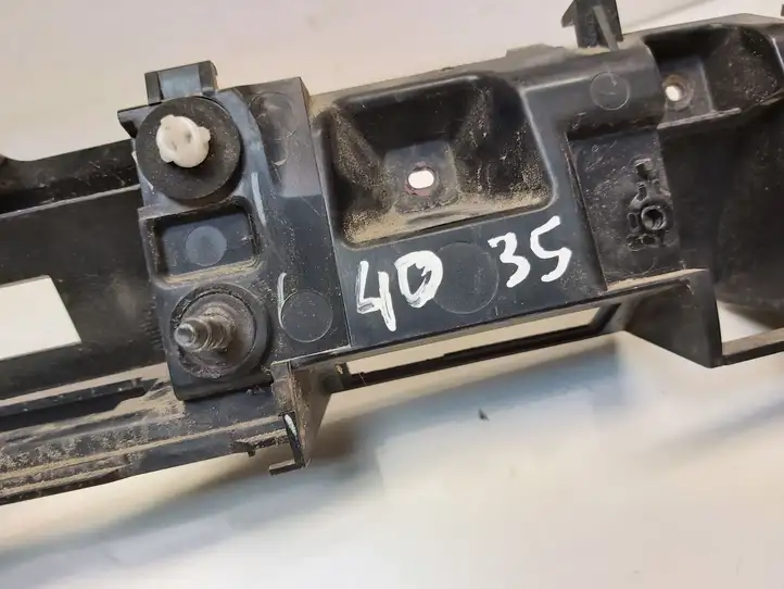 Nissan Juke I F15 (2010 - 2018) 908681KR6A Подсветка номера — фото 2