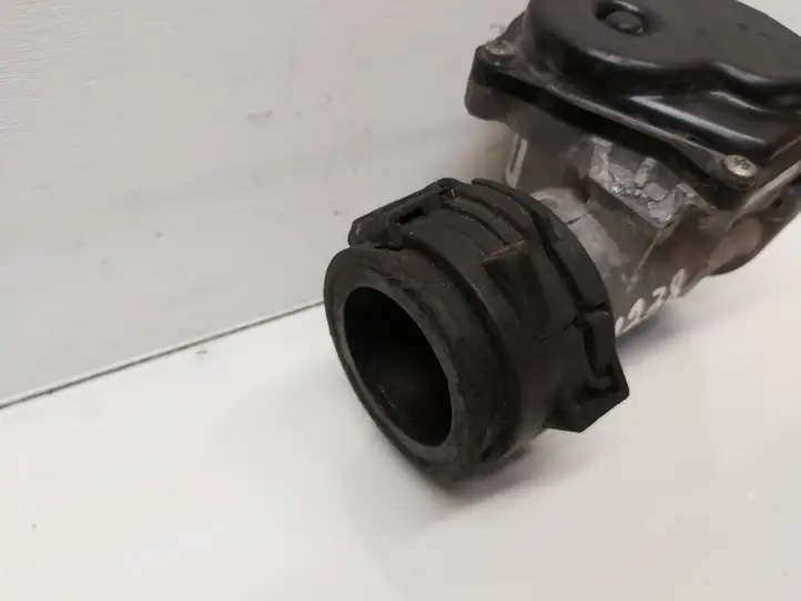 Nissan Juke I F15 (2010 - 2018) 8200614985 Запорный клапан двигателя — фото 5