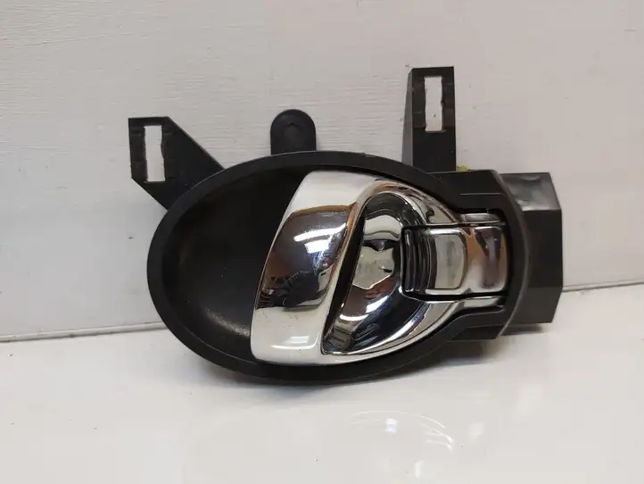 Nissan Juke I F15 (2010 - 2018) Внутренняя ручка задней двери — фото 1