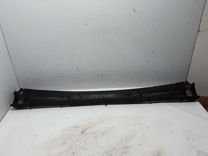 Renault Trafic III (X82) (2014 - )  668114420R Накладки стеклоочистителей (жабо)