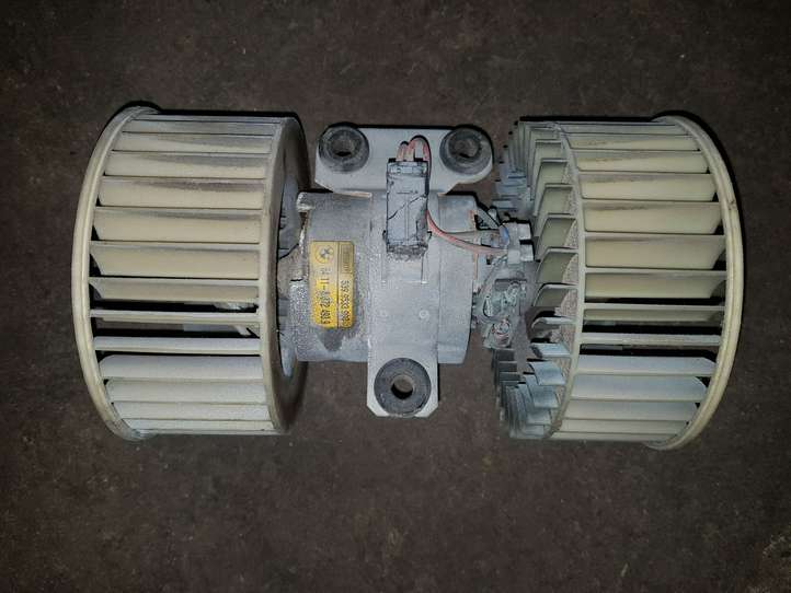 BMW 5 E39 (1996 - 2003)  64118372493 Вентилятор печки
