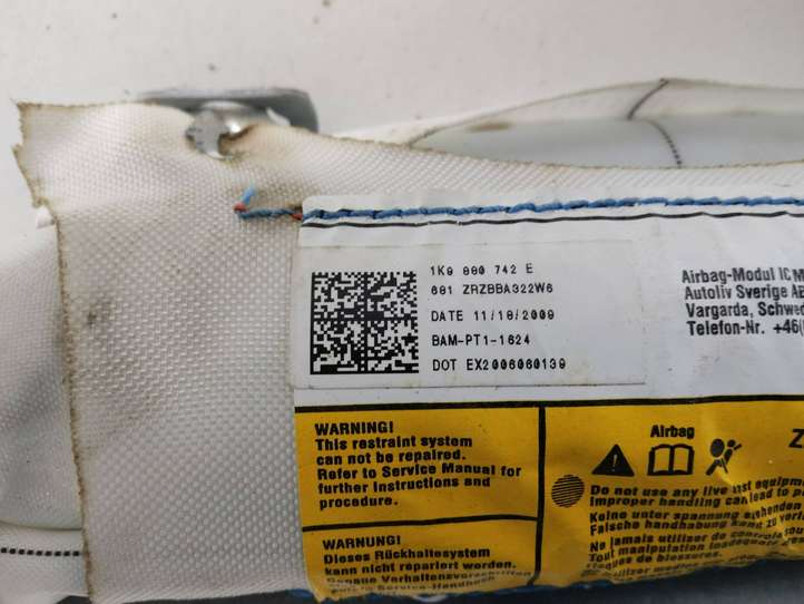 Volkswagen Golf VI (2009 - 2013)  1K9880742E Звукоизоляция крыши
