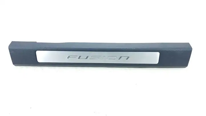 Ford Fusion II (2013 - ) DS73F13200G Внутренняя отделка переднего порога — фото 1