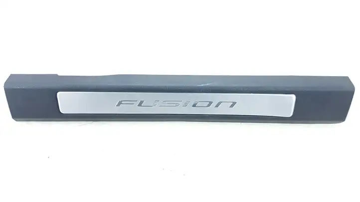 Ford Fusion II (2013 - ) DS73F13200G Внутренняя отделка переднего порога — фото 1