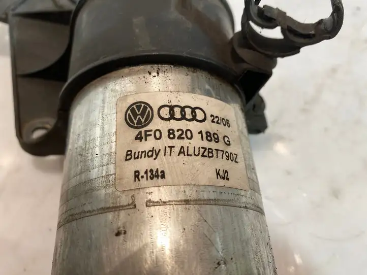 Audi A6 S6 C6 4F (2004 - 2008) 4F0820189G Осушитель кондиционера — фото 2
