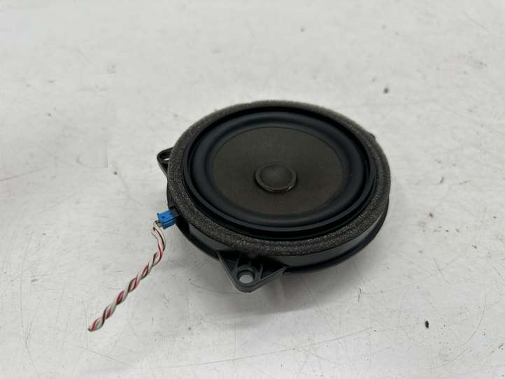 BMW 3 F30 F35 F31 (2012 - 2018)  9288769 Громкоговоритель (громкоговорители) в задних дверях