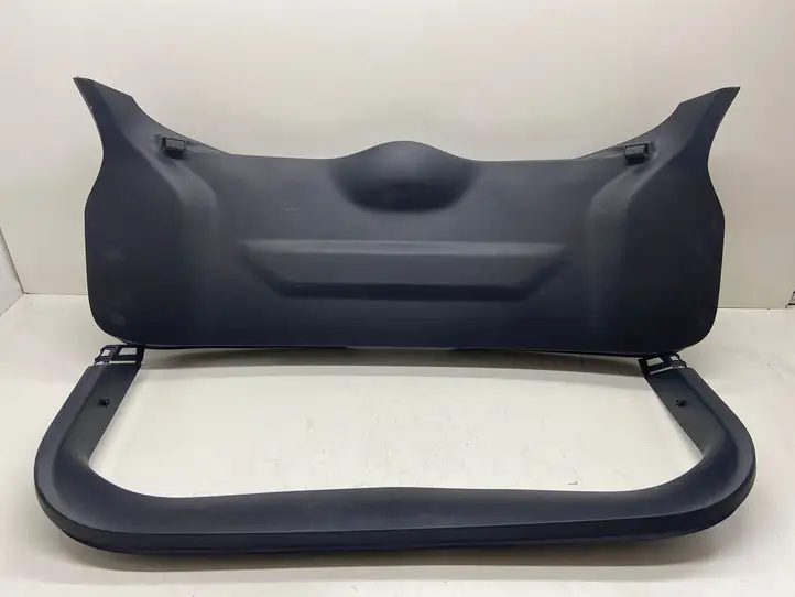 Nissan Qashqai (2013 - 2017) 909014EA0A Комплект обшивки крышки багажника — фото 1