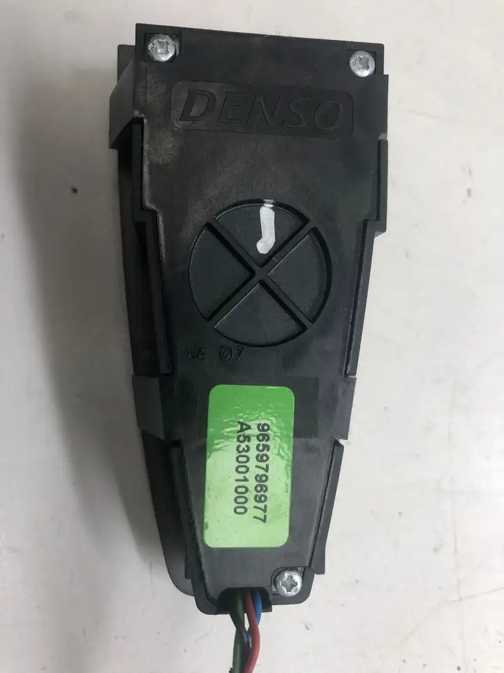 Citroen C4 I Picasso (2006 - 2013) 9659796977 Управление климат контролем — фото 2
