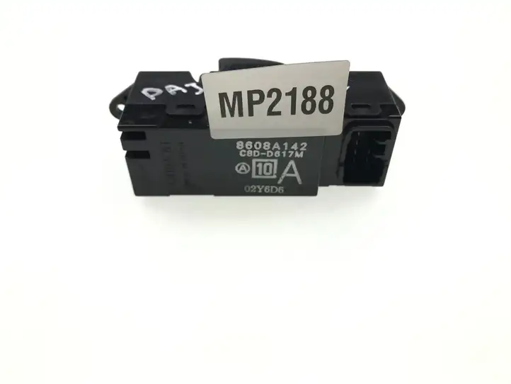 Mitsubishi Pajero (2006 - 2011) 8608A142 Кнопка стеклоподъемников — фото 2