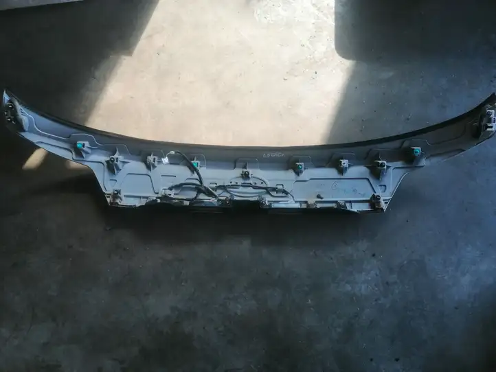 Subaru Legacy (2009 - 2013) C08010035 Прочая отделка багажника — фото 2