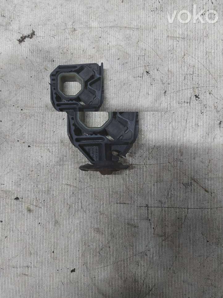 Volkswagen Touran I (2003 - 2010)  1k01213670 Кронштейн