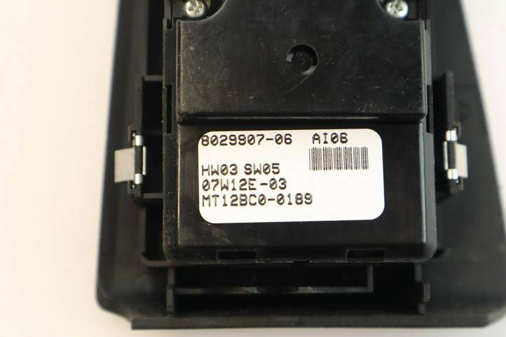BMW M6 E63/E64 (2004 - 2010)  8029907 Кнопка стеклоподъемников