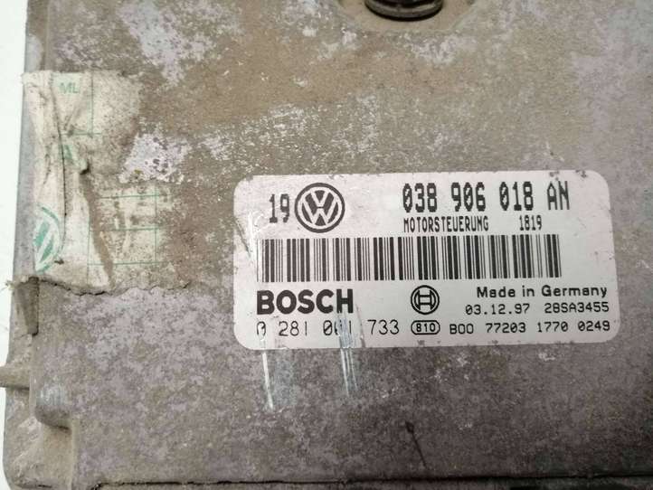 Volkswagen Golf IV (1998 - 2005)  038906018AN Блок управления двигателя