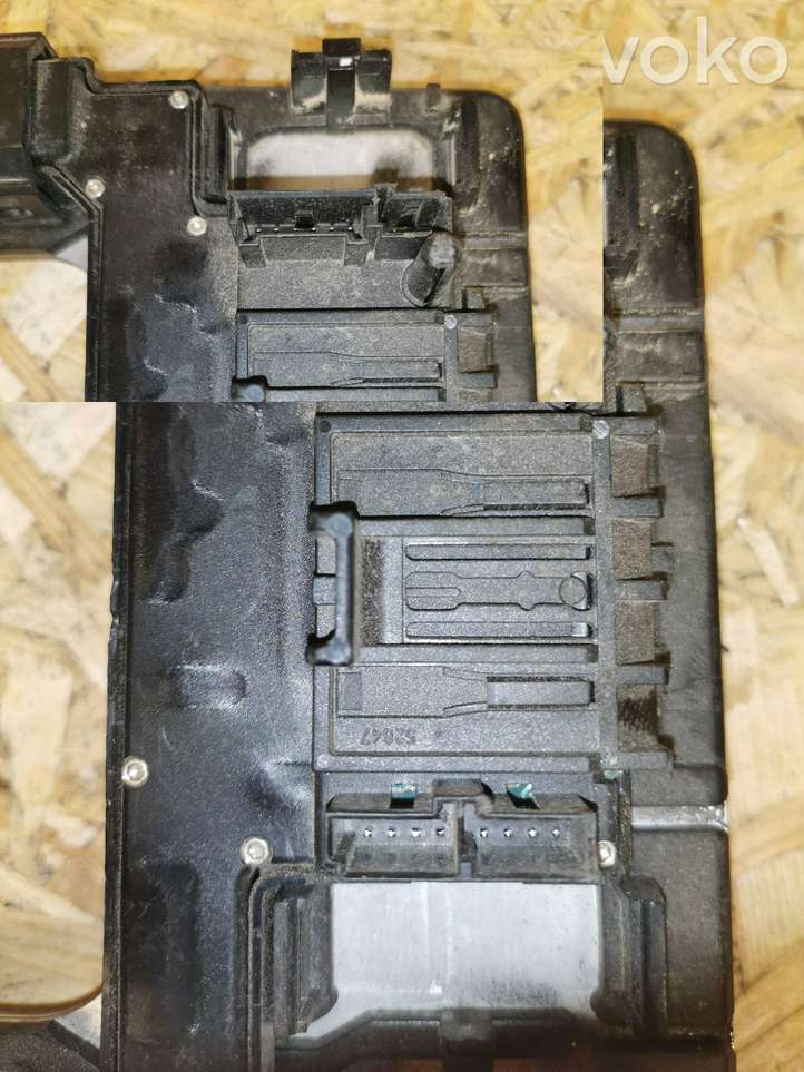 Mercedes-Benz E W210 (1995 - 2002)  21809Q3 Кнопка стеклоподъемников