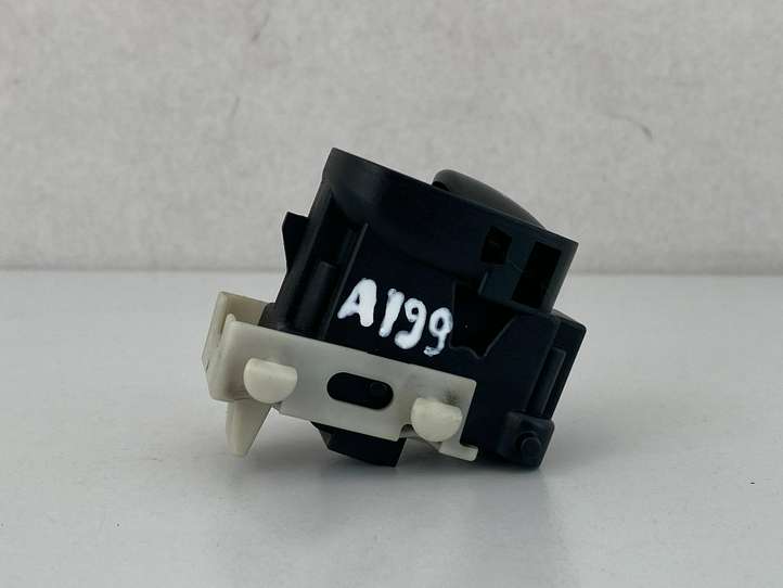 Mercedes-Benz C W203 (2000 - 2007)  A2038200210 Кнопка стеклоподъемников