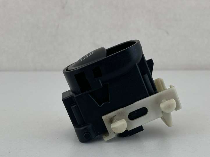 Mercedes-Benz C W203 (2000 - 2007)  A2038200210 Кнопка стеклоподъемников