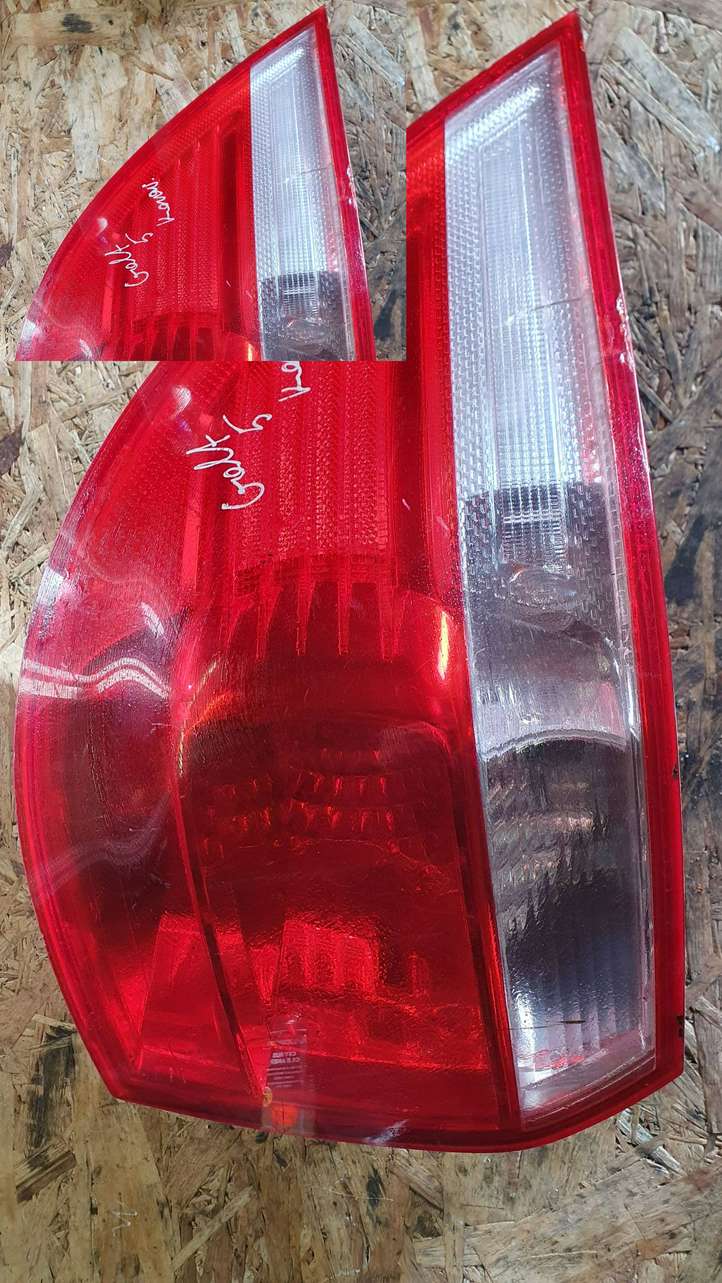 Volkswagen Golf V (2003 - 2009)  1K9945096A Задний фонарь в кузове