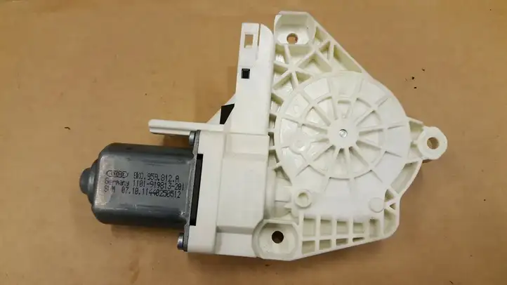 Audi A4 S4 B8 8K (2007 - 2011) 8K0959812A Стеклоподъемник задней двери — фото 1