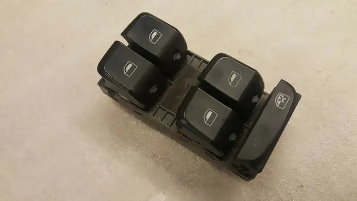 Audi A4 S4 B8 8K (2007 - 2011) 8K0959851D Кнопка стеклоподъемников — фото 1