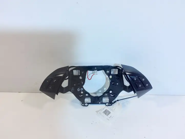 BMW 5 E60 E61 (2004 - 2010) 6983283 Кнопки на рулевом колесе — фото 1