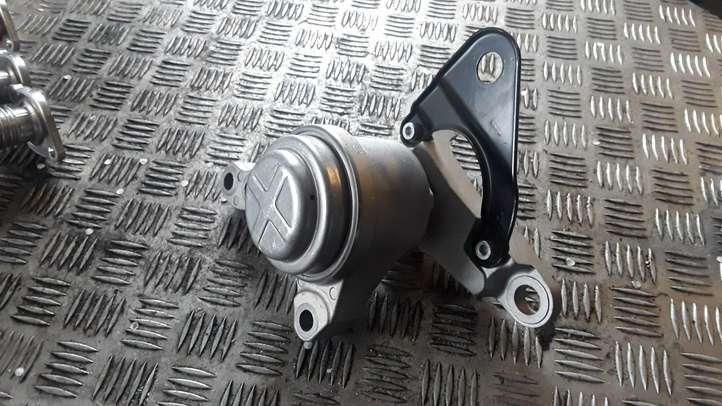 Volvo S60 (2010 - 2013)  31277689 Подушка двигателя