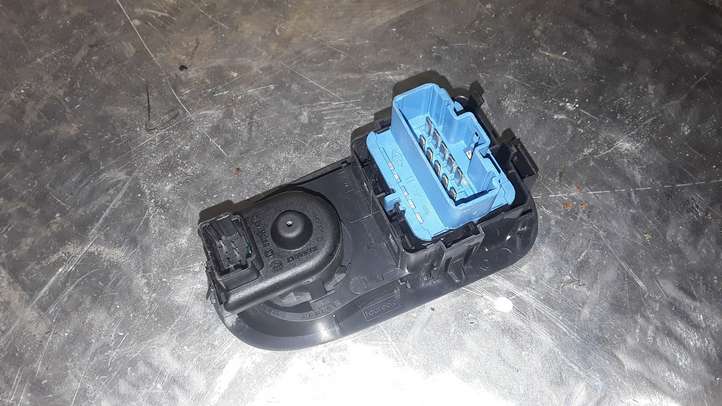 Opel Movano B (2010 - 2022)  8200637849 Кнопка стеклоподъемников