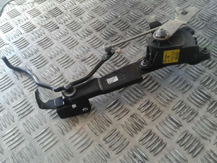 Renault Megane II (2002 - 2005)  8200153272 Педаль акселератора