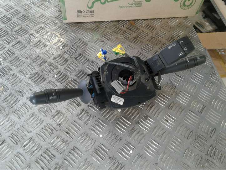 Renault Laguna (2001 - 2005)  8200004642 Комплект ручек