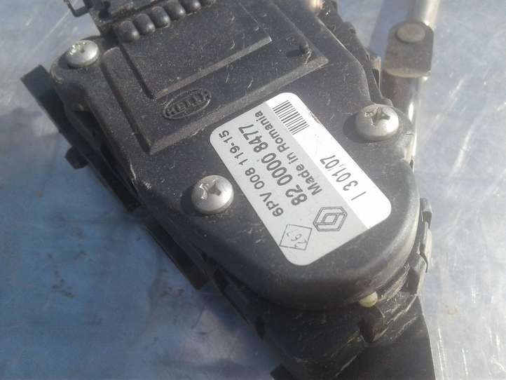 Renault Trafic II (X83) (2002 - 2014)  8200008477 Педаль акселератора